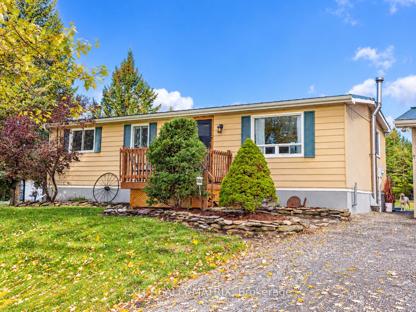 18113 Glen Falloch Road Property Photo 3