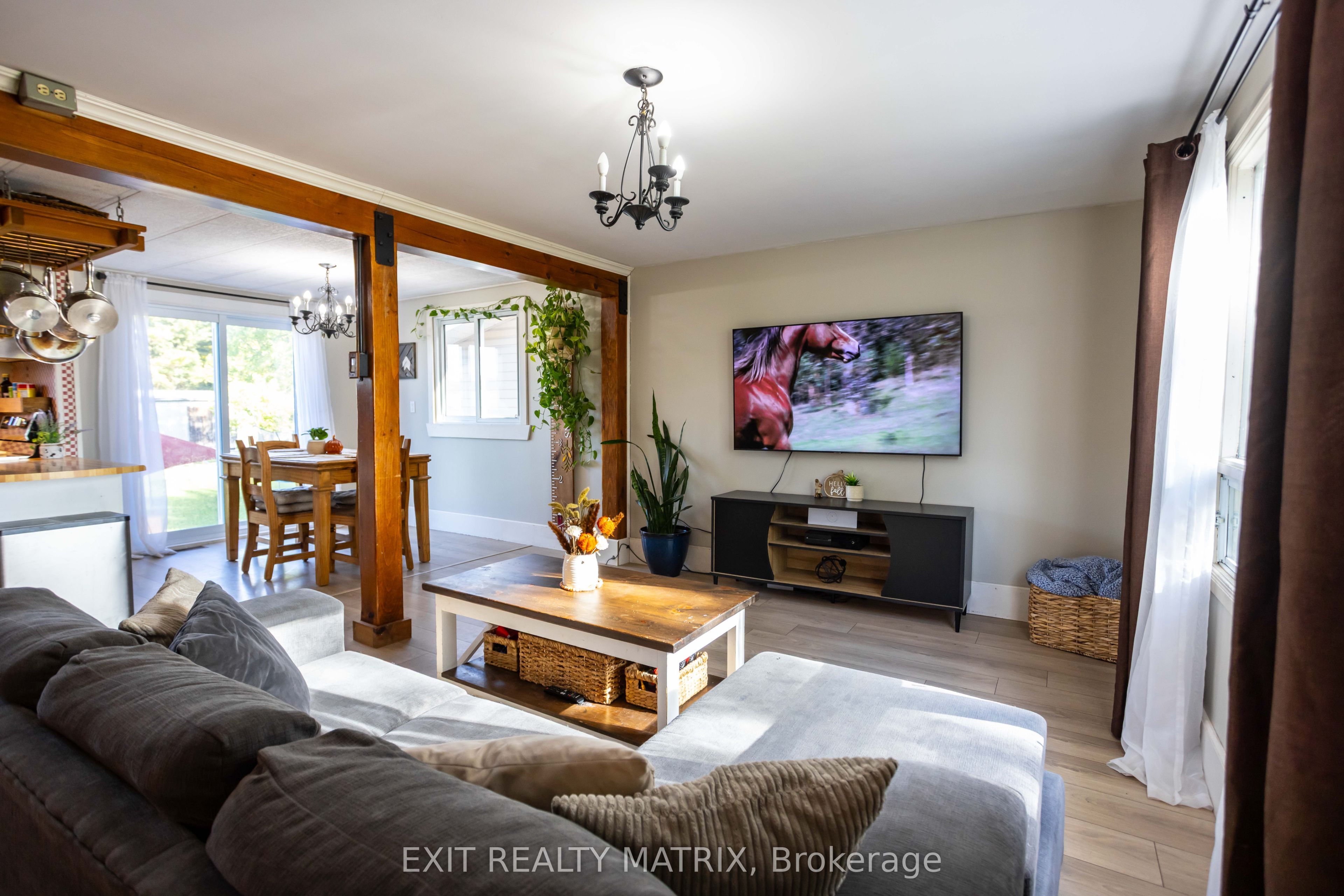 18113 Glen Falloch Road Property Photo 6