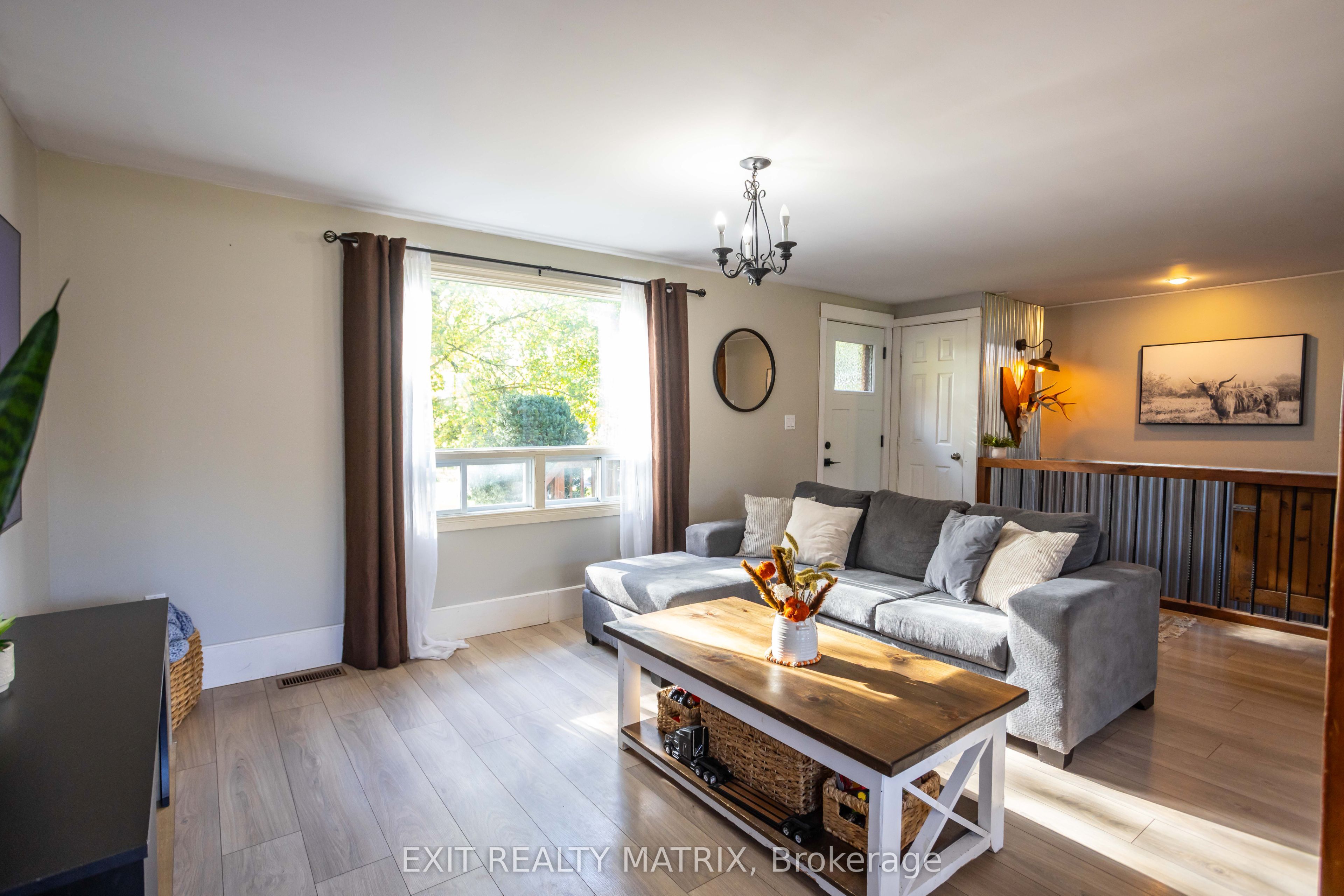 18113 Glen Falloch Road Property Photo 7