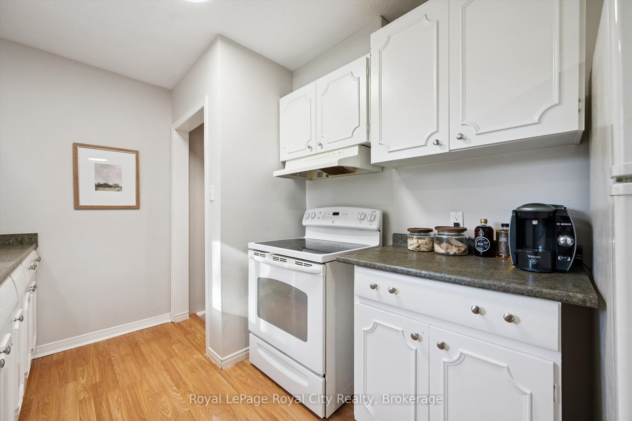 7065 Fife Road Property Photo 10