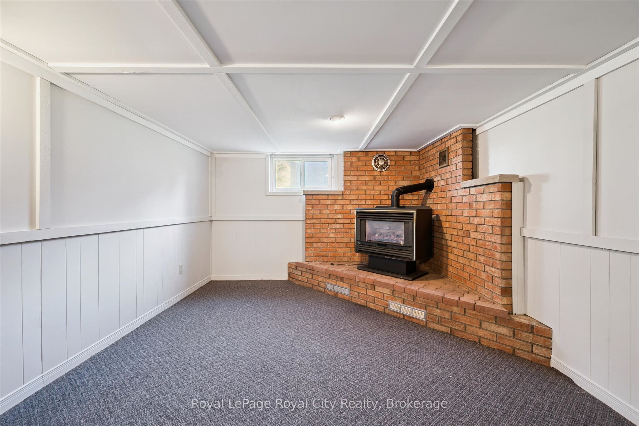 7065 Fife Road Property Photo 18