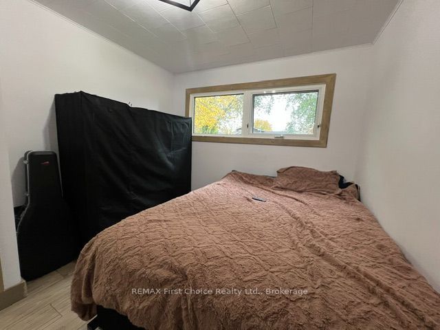 656 First Street E Property Photo 18