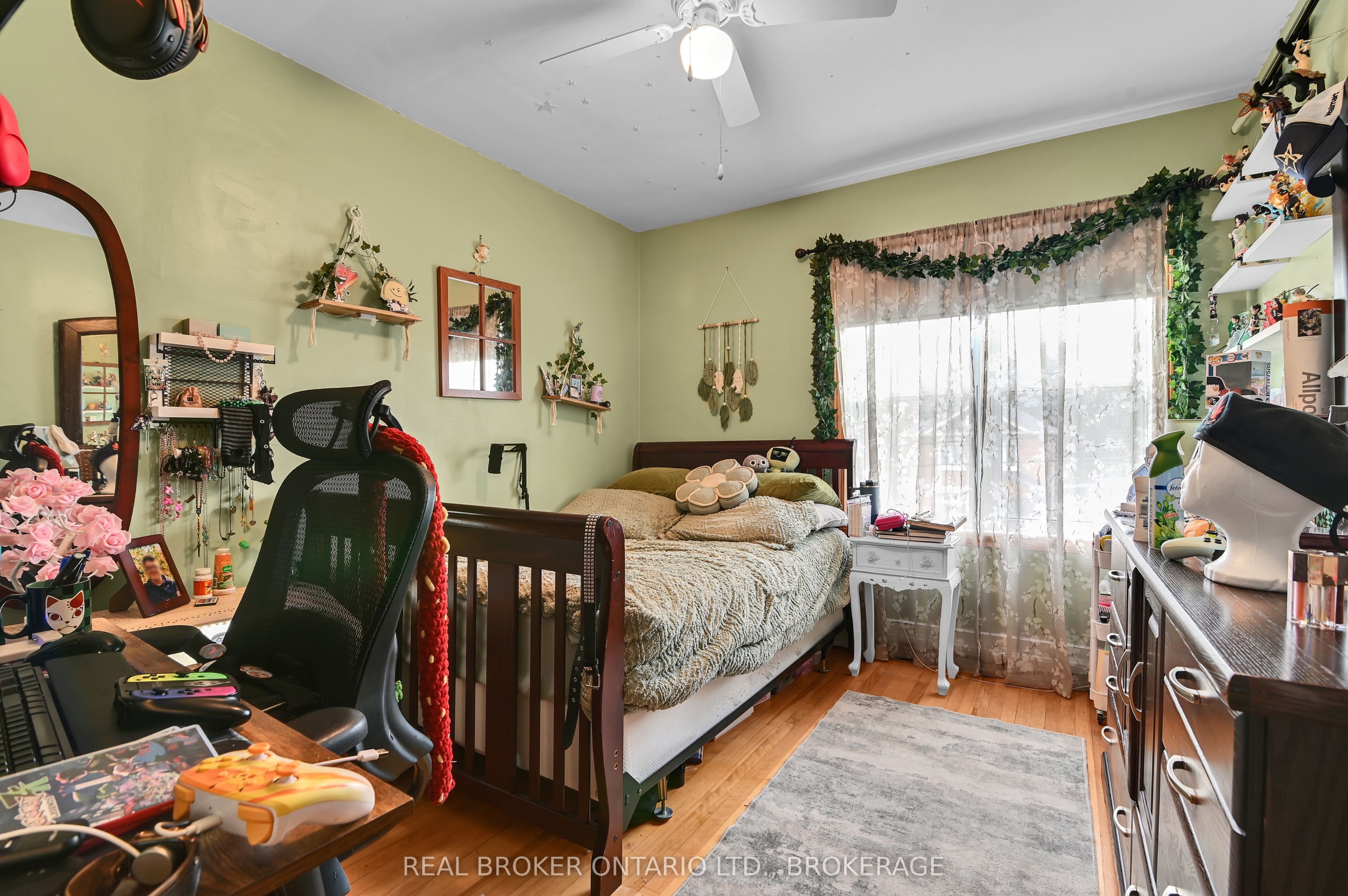 214 Fourth Street W Property Photo 19