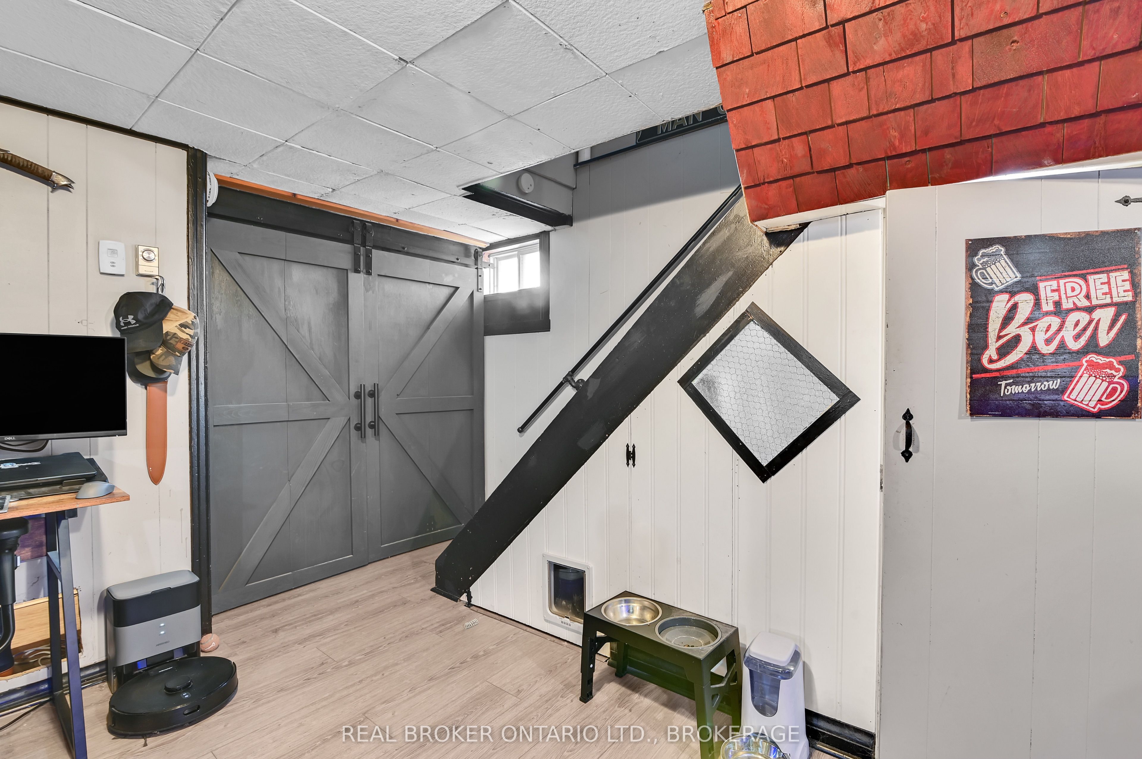 214 Fourth Street W Property Photo 25