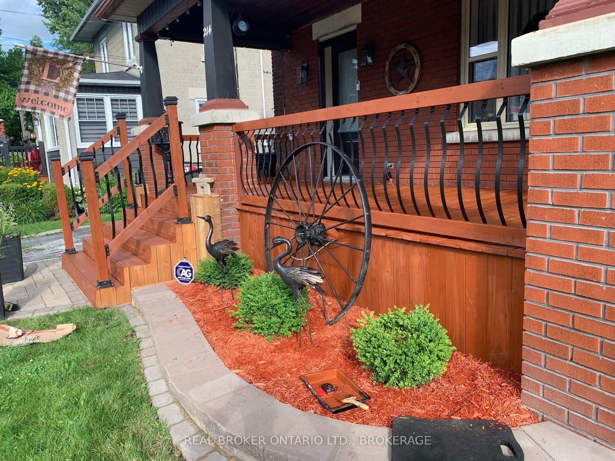 214 Fourth Street W Property Photo 38