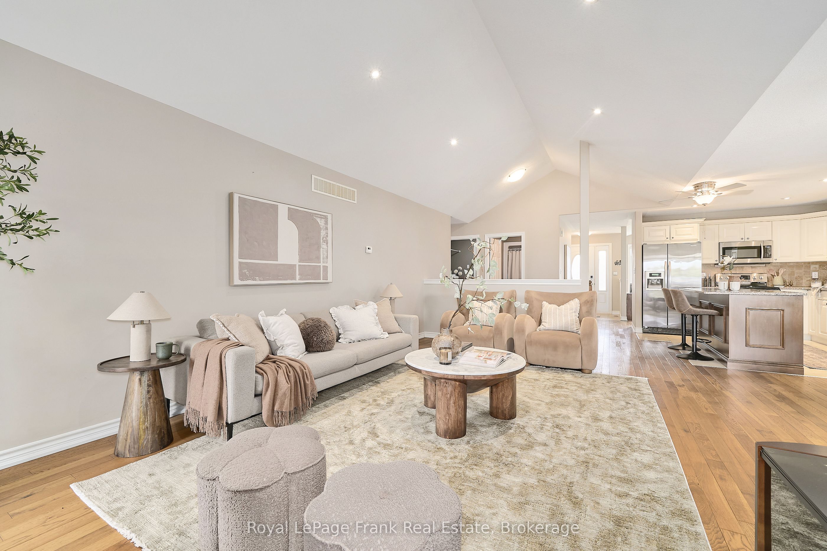 11 Fox Den Drive Property Photo 19