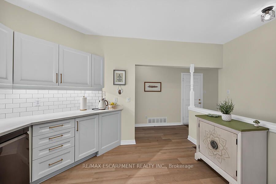 34 Southbrook Drive 43 Property Photo 14