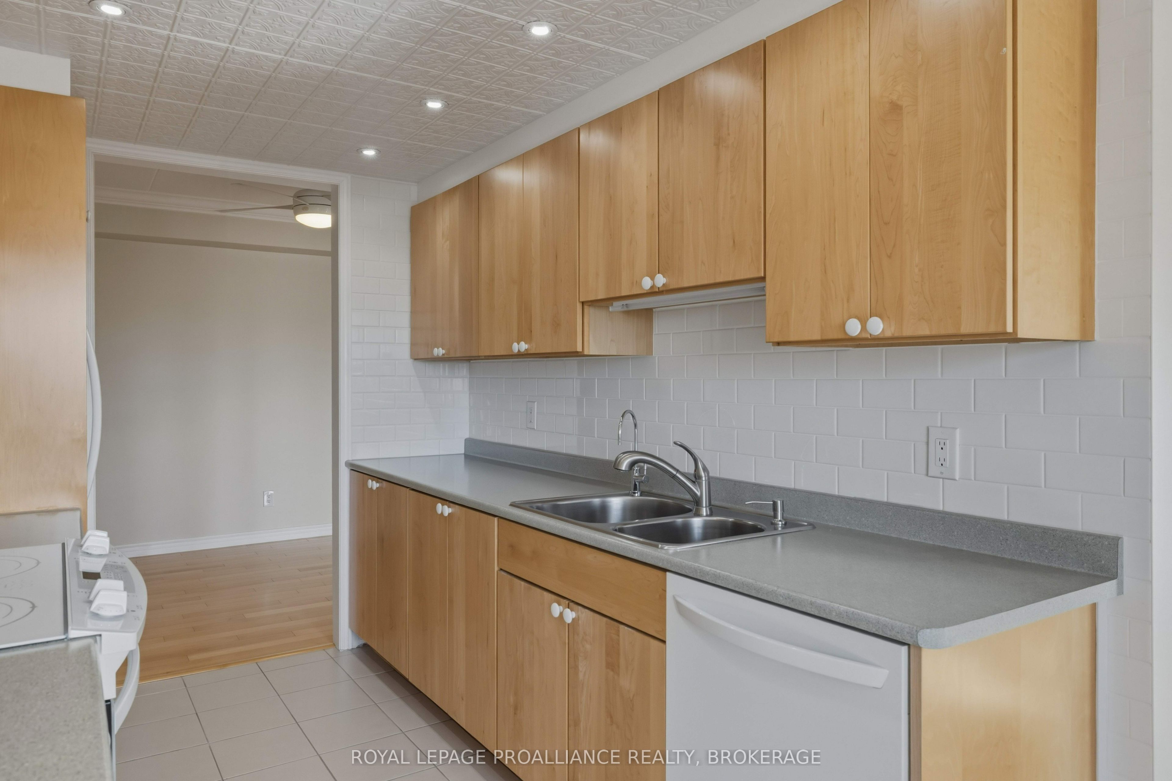 649 Davis Drive 301 Property Photo 13