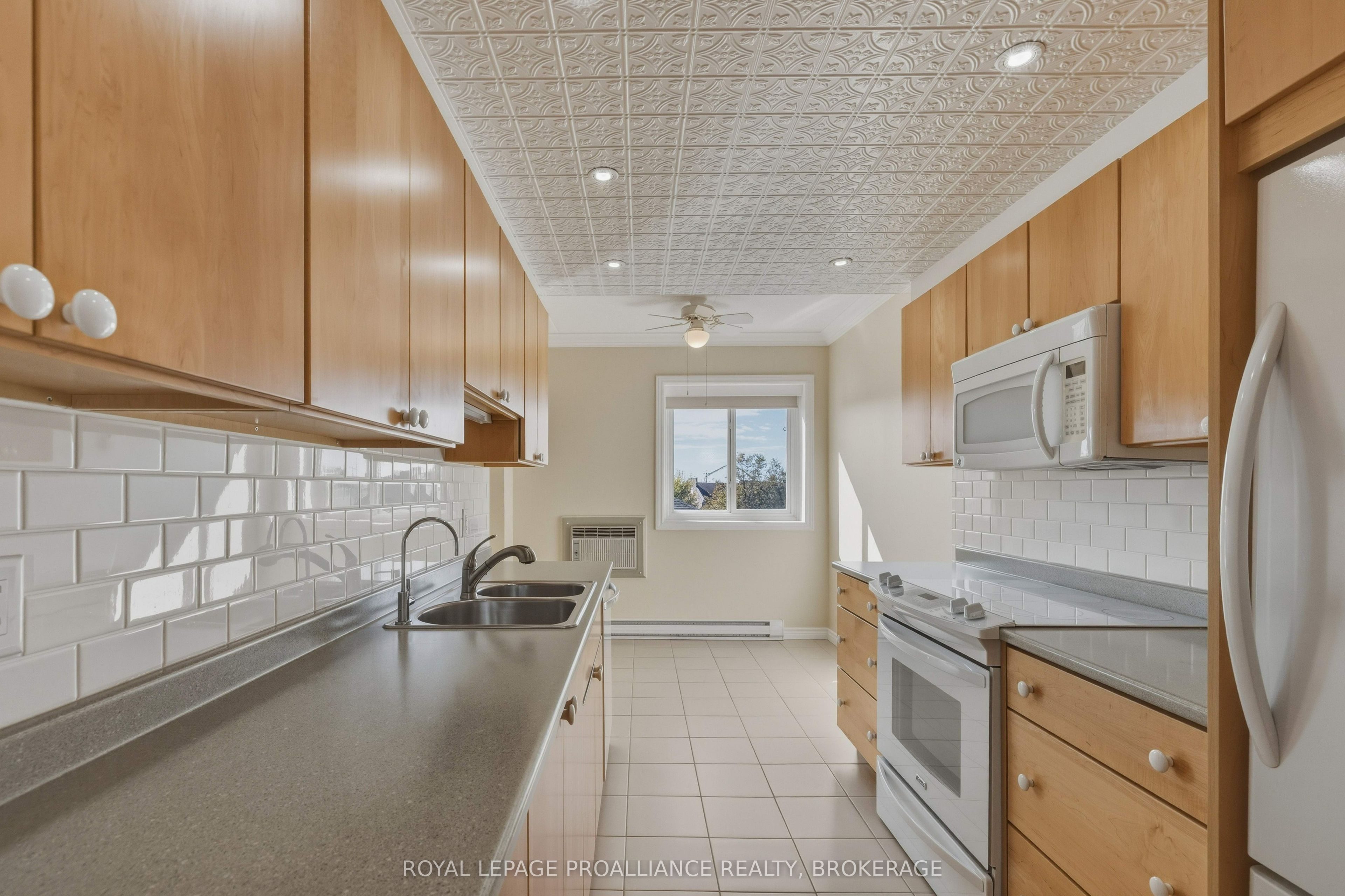 649 Davis Drive 301 Property Photo 14