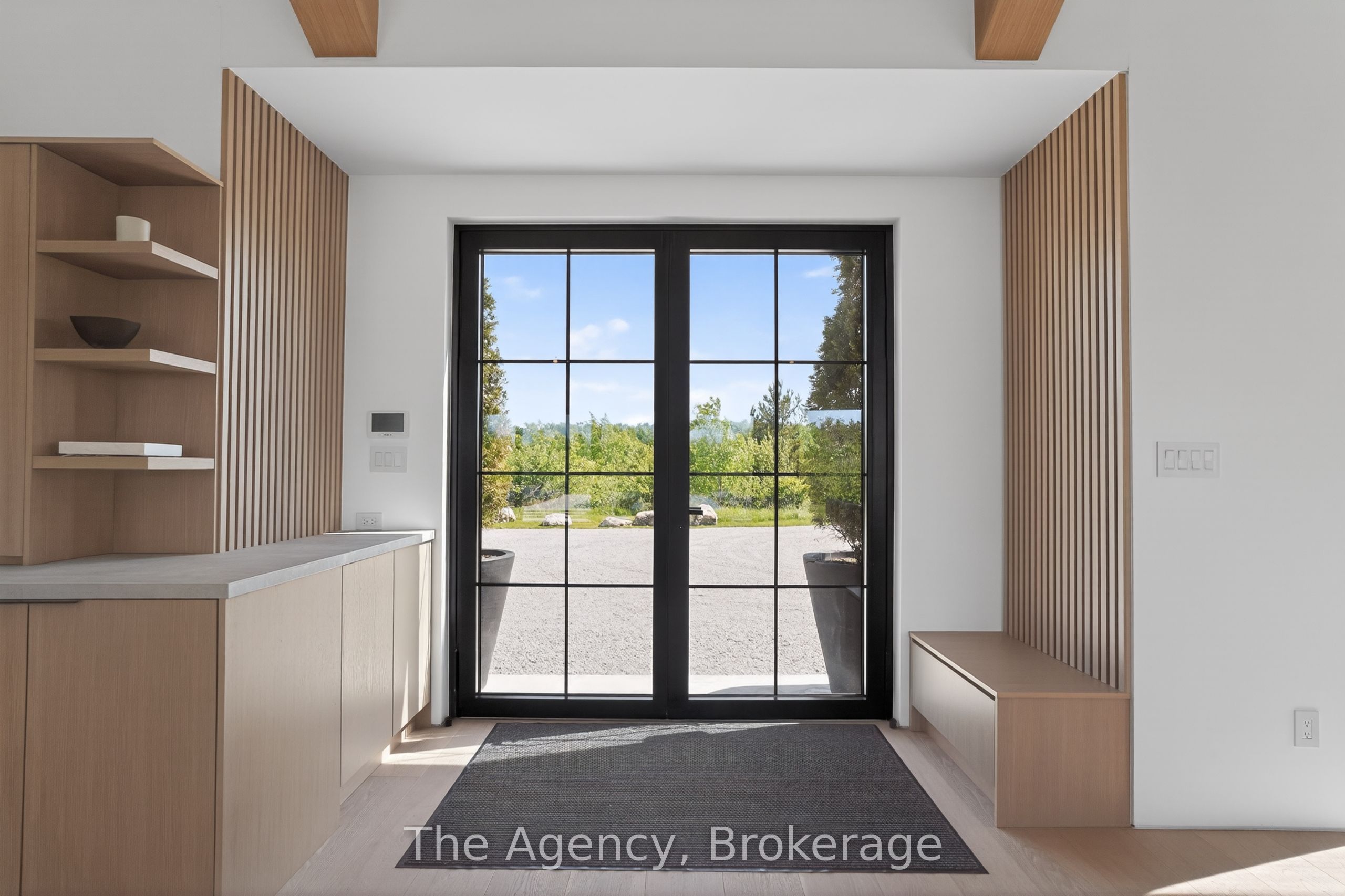 716555 1st Line E Property Photo 16