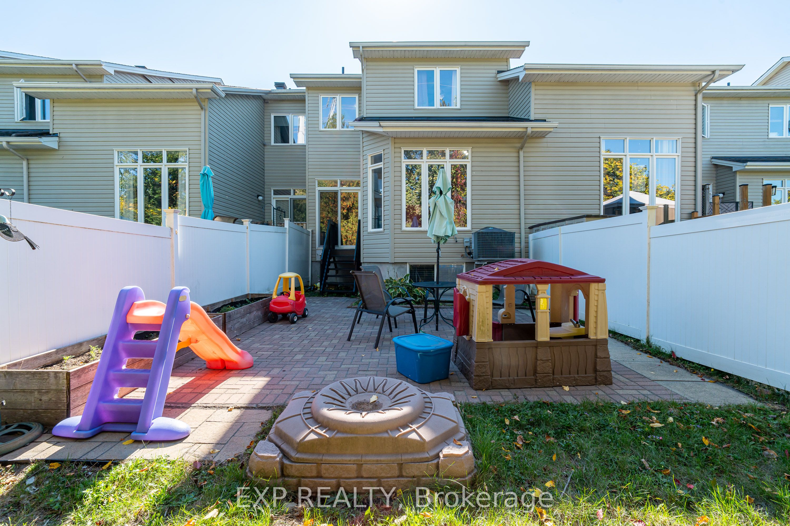 441 Foxhall Way Property Photo 25