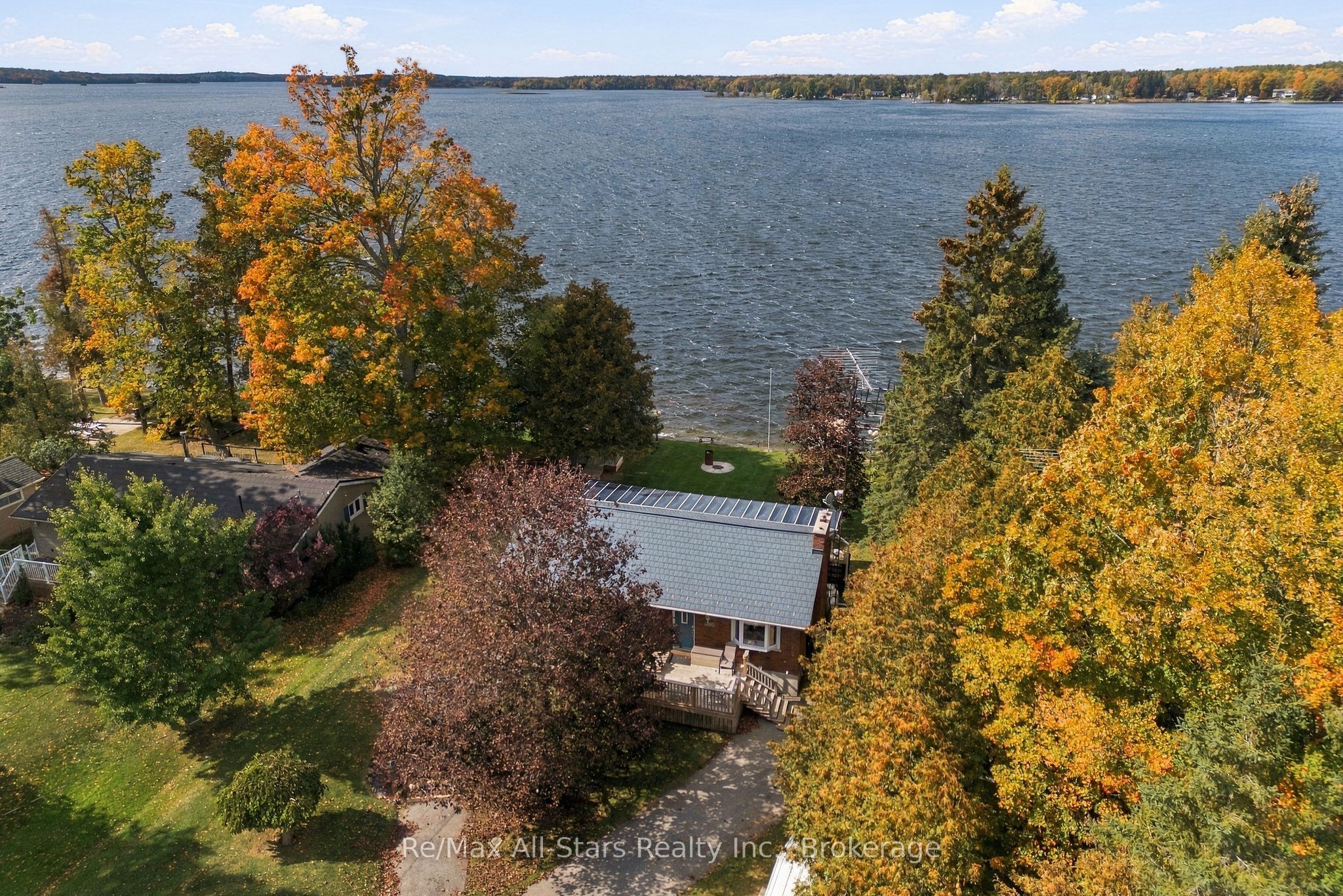 2698 Westview Road Property Photo 1