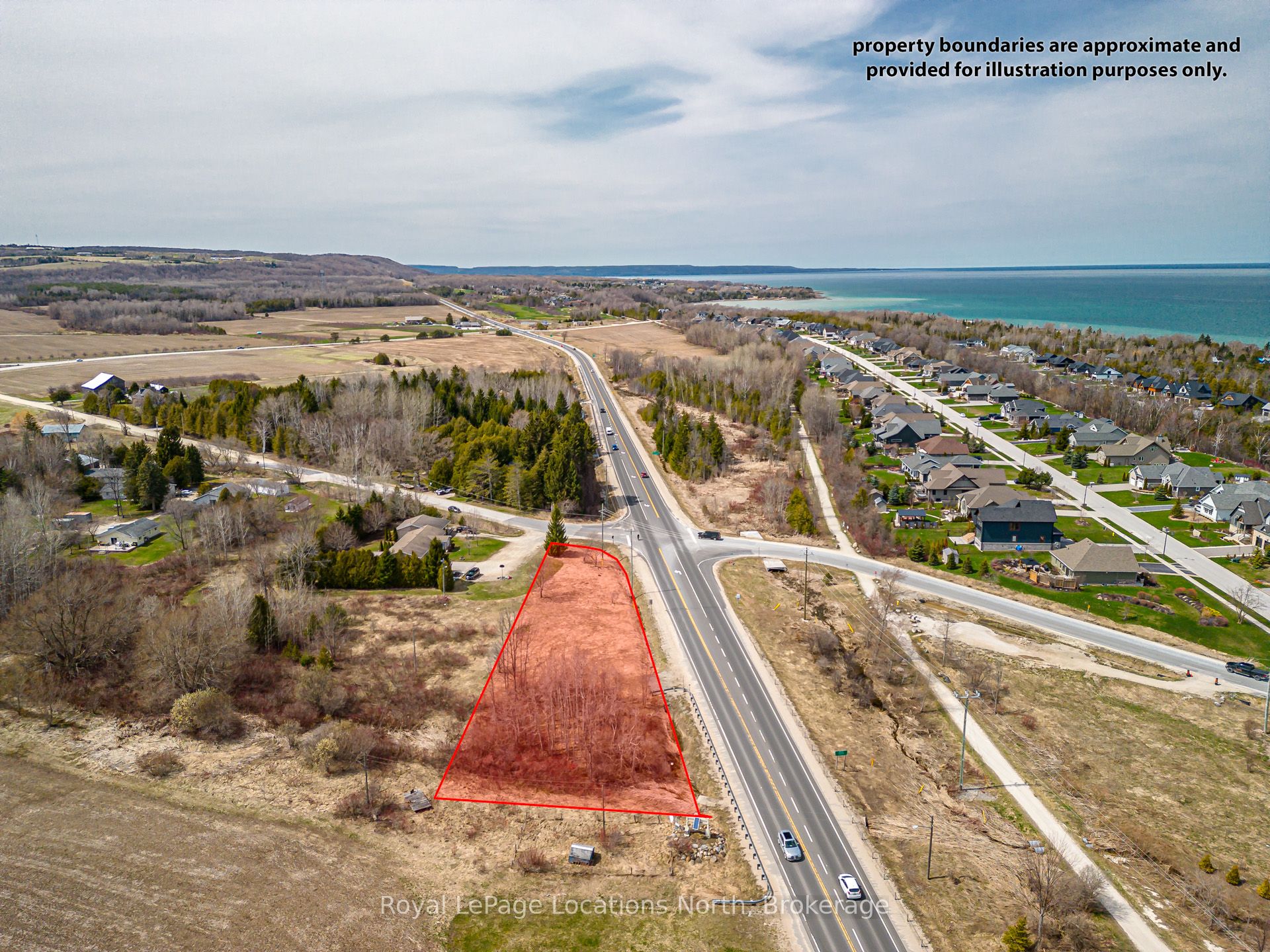 203 Arthur Street W Property Photo 5