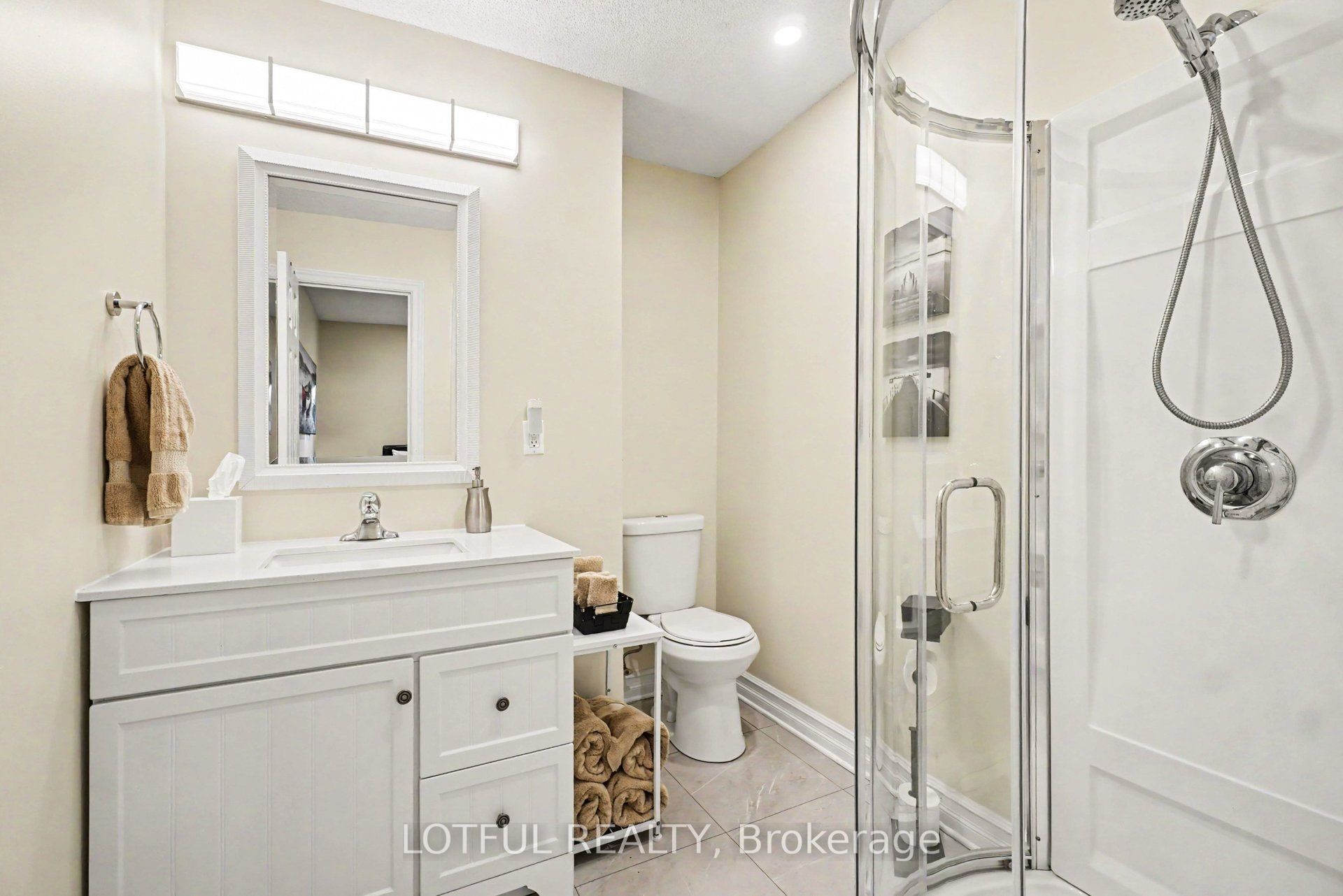 2420 Pine Avenue Property Photo 21