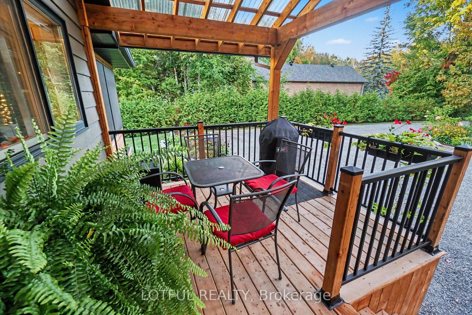 2420 Pine Avenue Property Photo 28