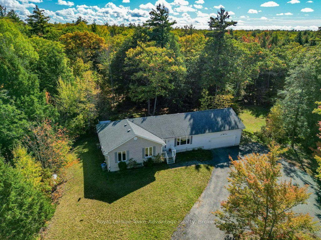 10 Oakridge Road Property Photo 2