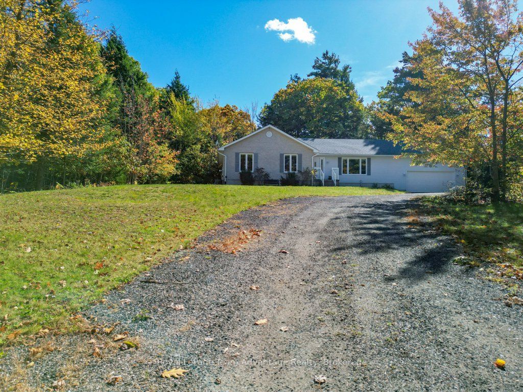 10 Oakridge Road Property Photo 6