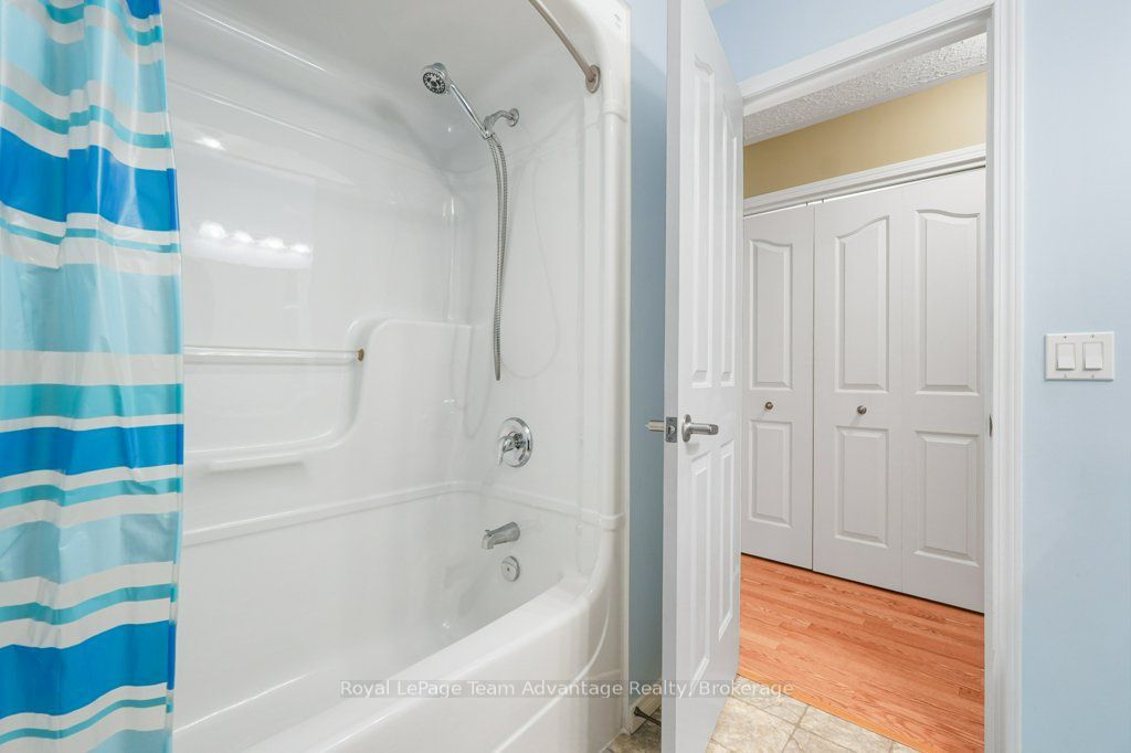 10 Oakridge Road Property Photo 24
