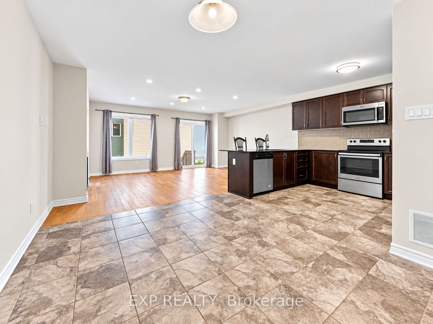 608 Parade Drive Property Photo 16