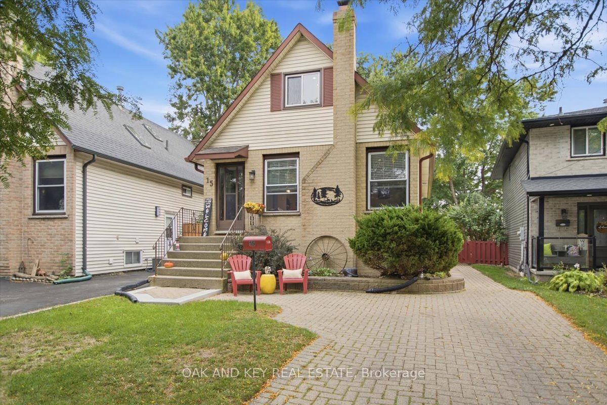 15 Chancton Crescent Property Photo 2