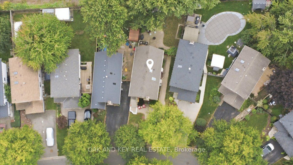15 Chancton Crescent Property Photo 4