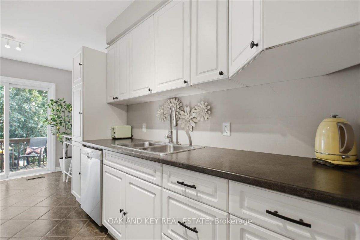 15 Chancton Crescent Property Photo 13