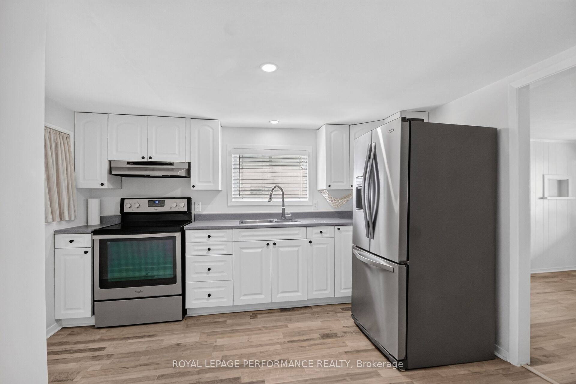 46 First Avenue Property Photo 9