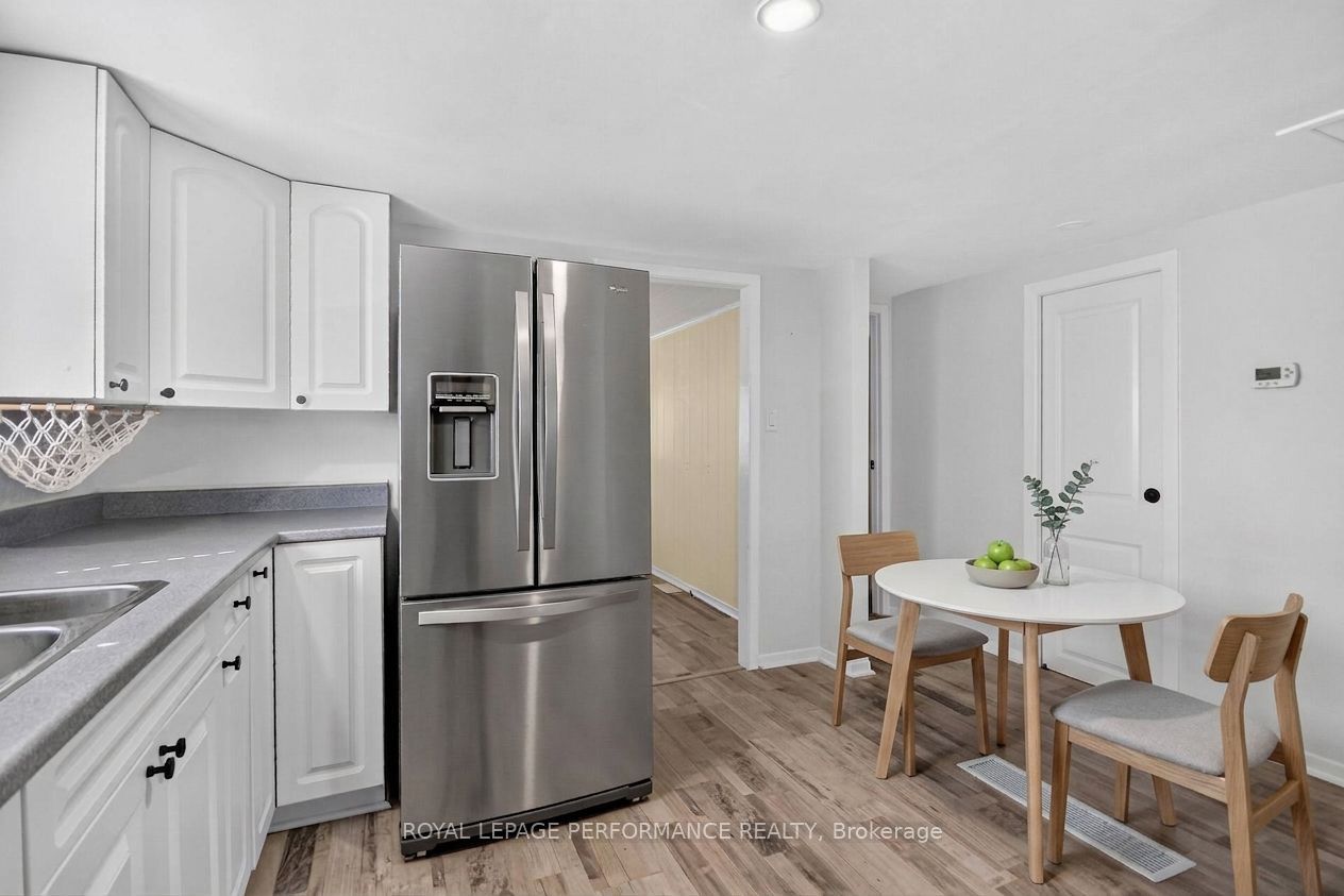 46 First Avenue Property Photo 12