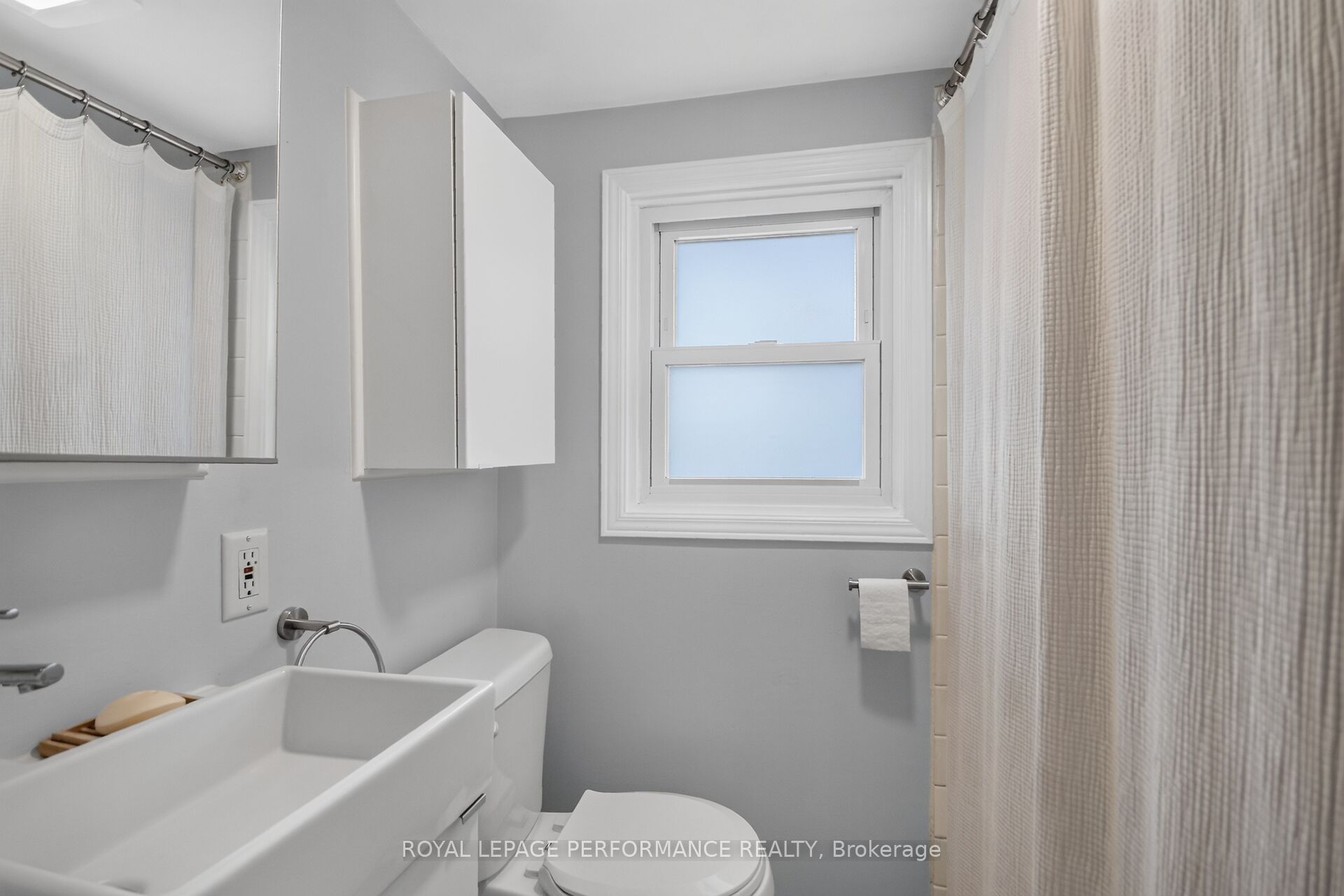 46 First Avenue Property Photo 19