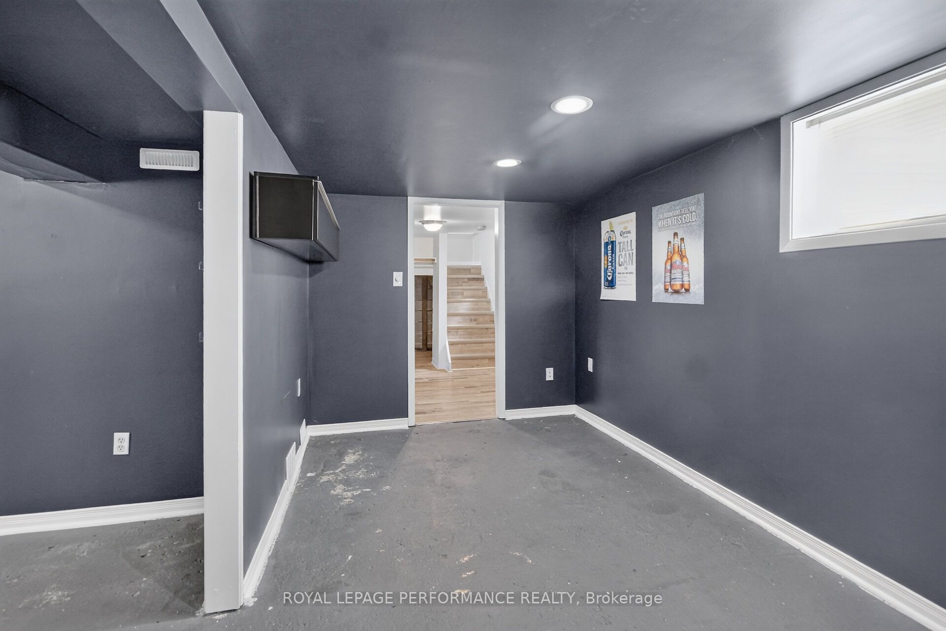 46 First Avenue Property Photo 27