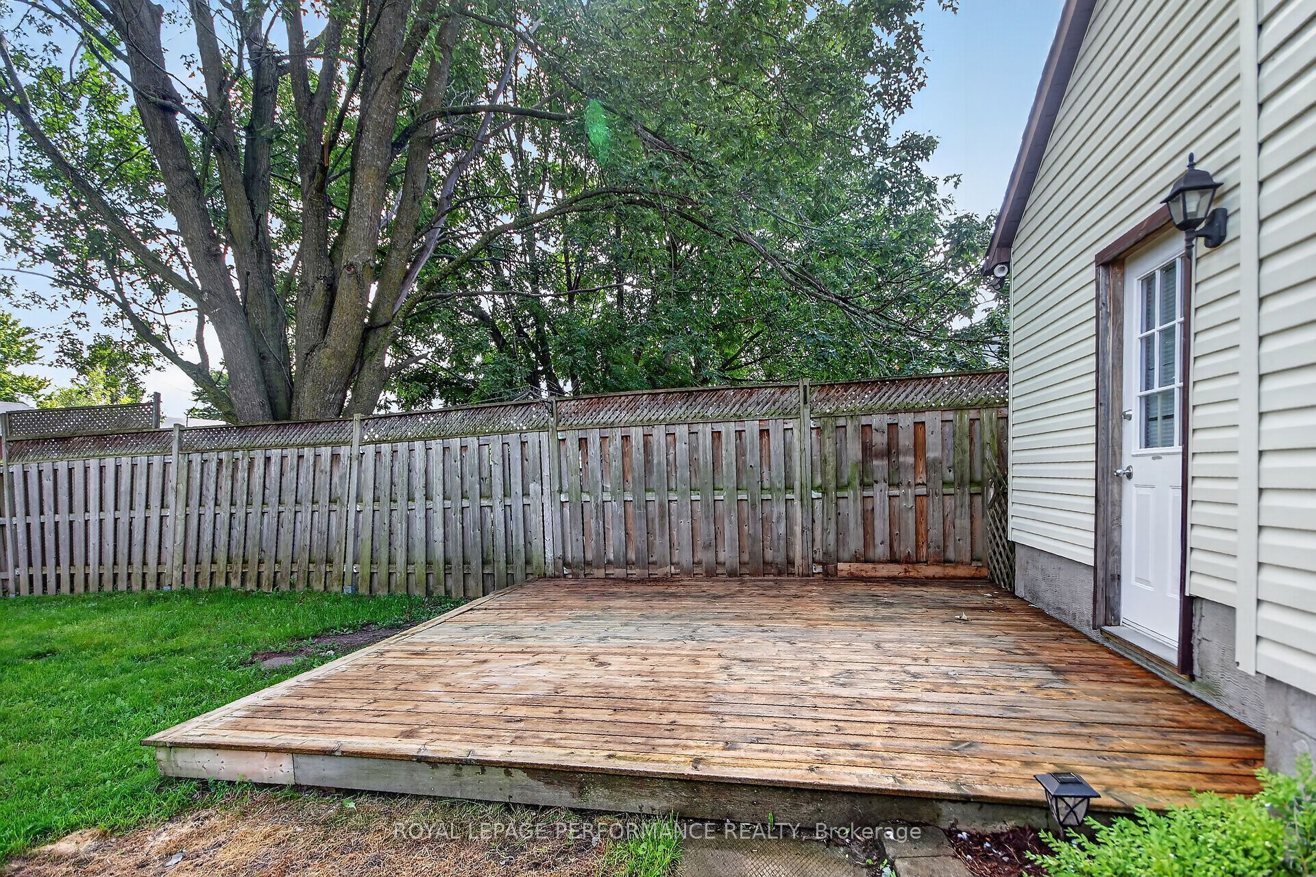 46 First Avenue Property Photo 30