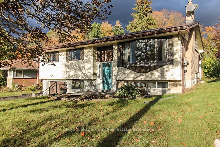 62 Springbrook Drive Property Photo 3