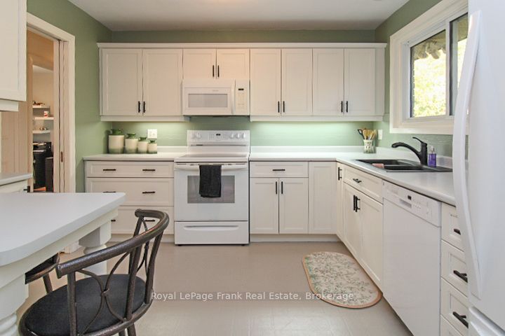 62 Springbrook Drive Property Photo 14