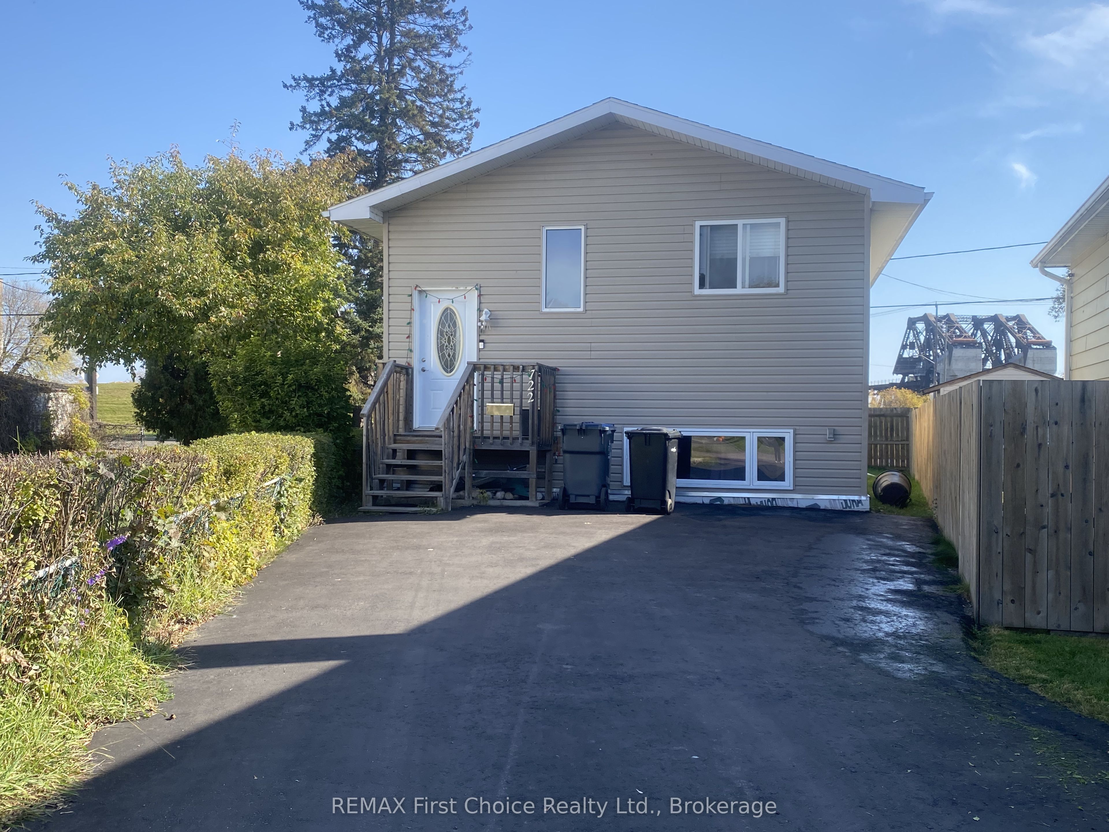 722 Catherine Street Property Photo 1