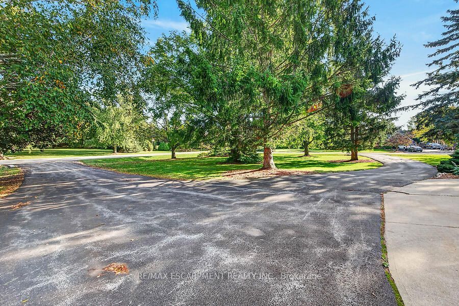 2 Karendale Crescent Property Photo 7