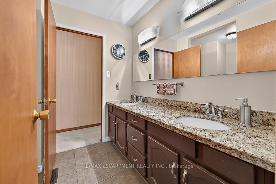 2 Karendale Crescent Property Photo 25