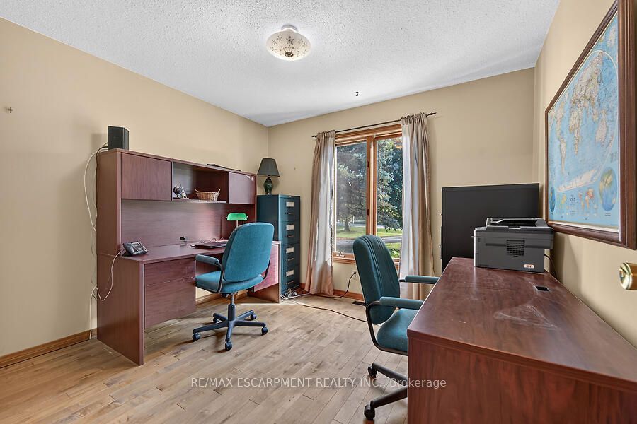 2 Karendale Crescent Property Photo 28