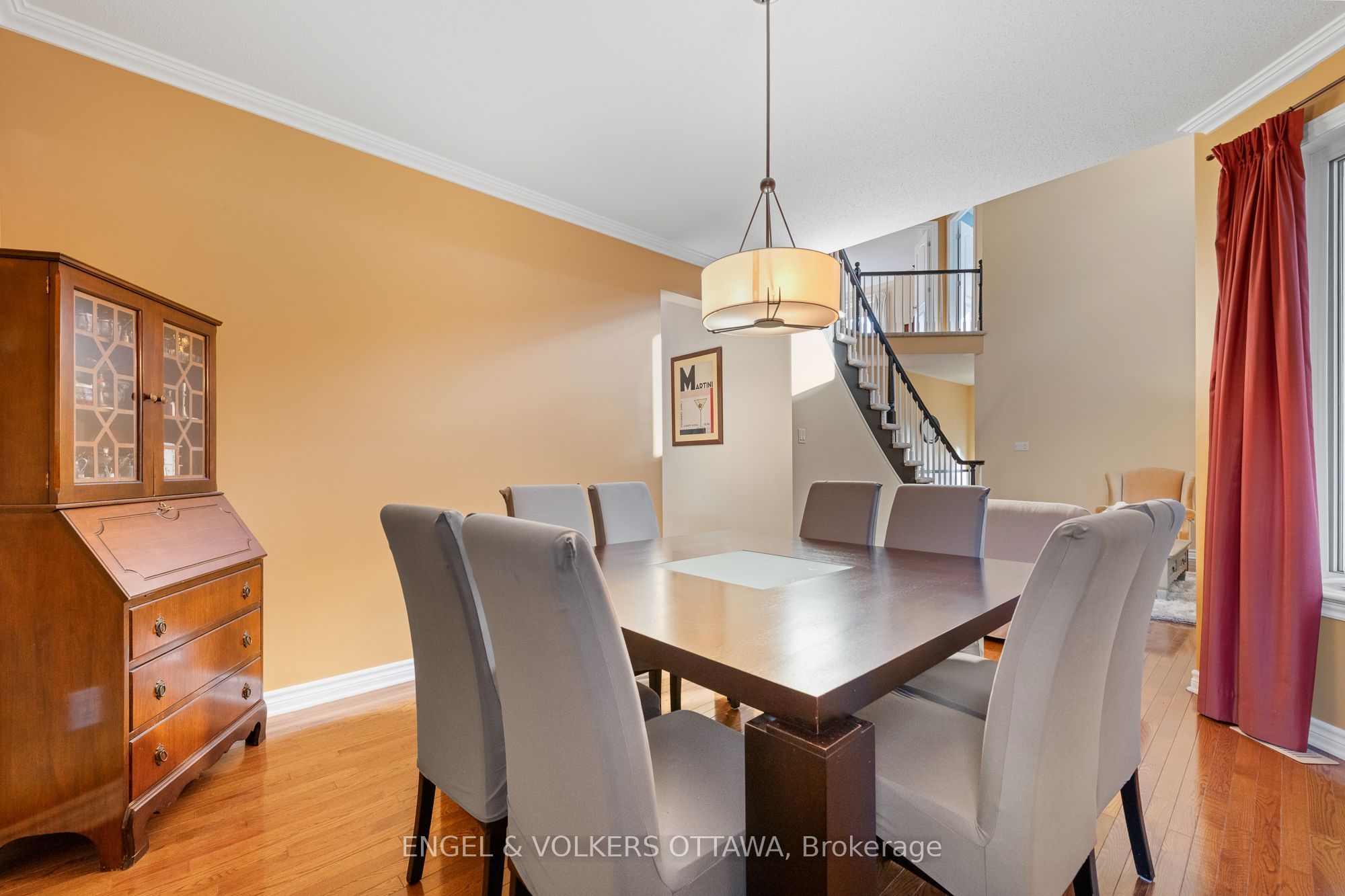 5 Valencia Street Property Photo 10