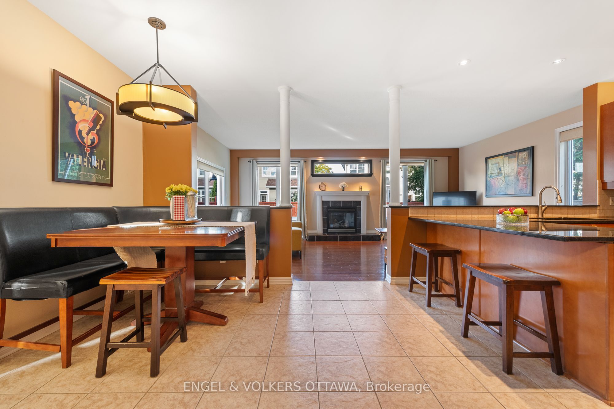 5 Valencia Street Property Photo 11