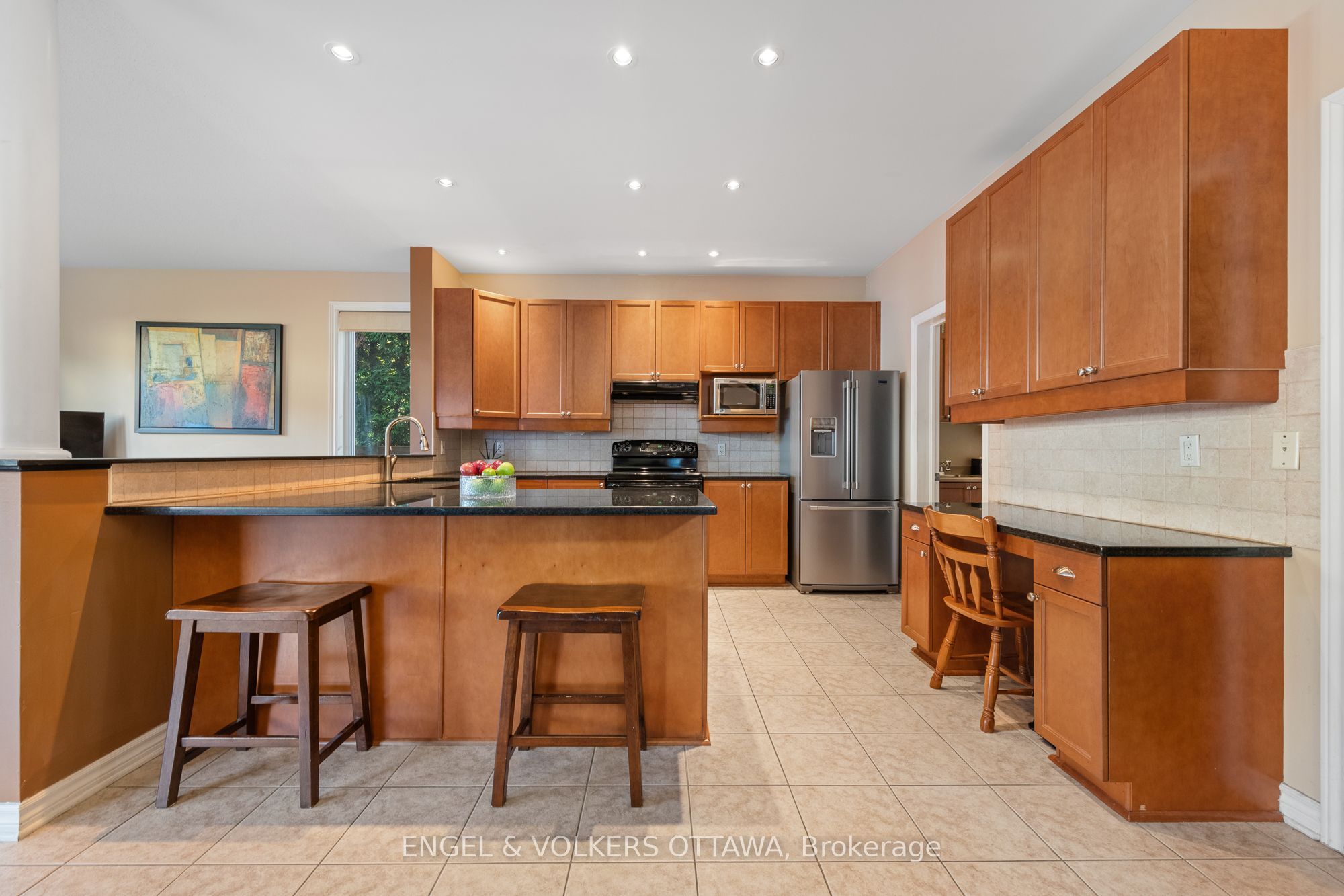 5 Valencia Street Property Photo 12