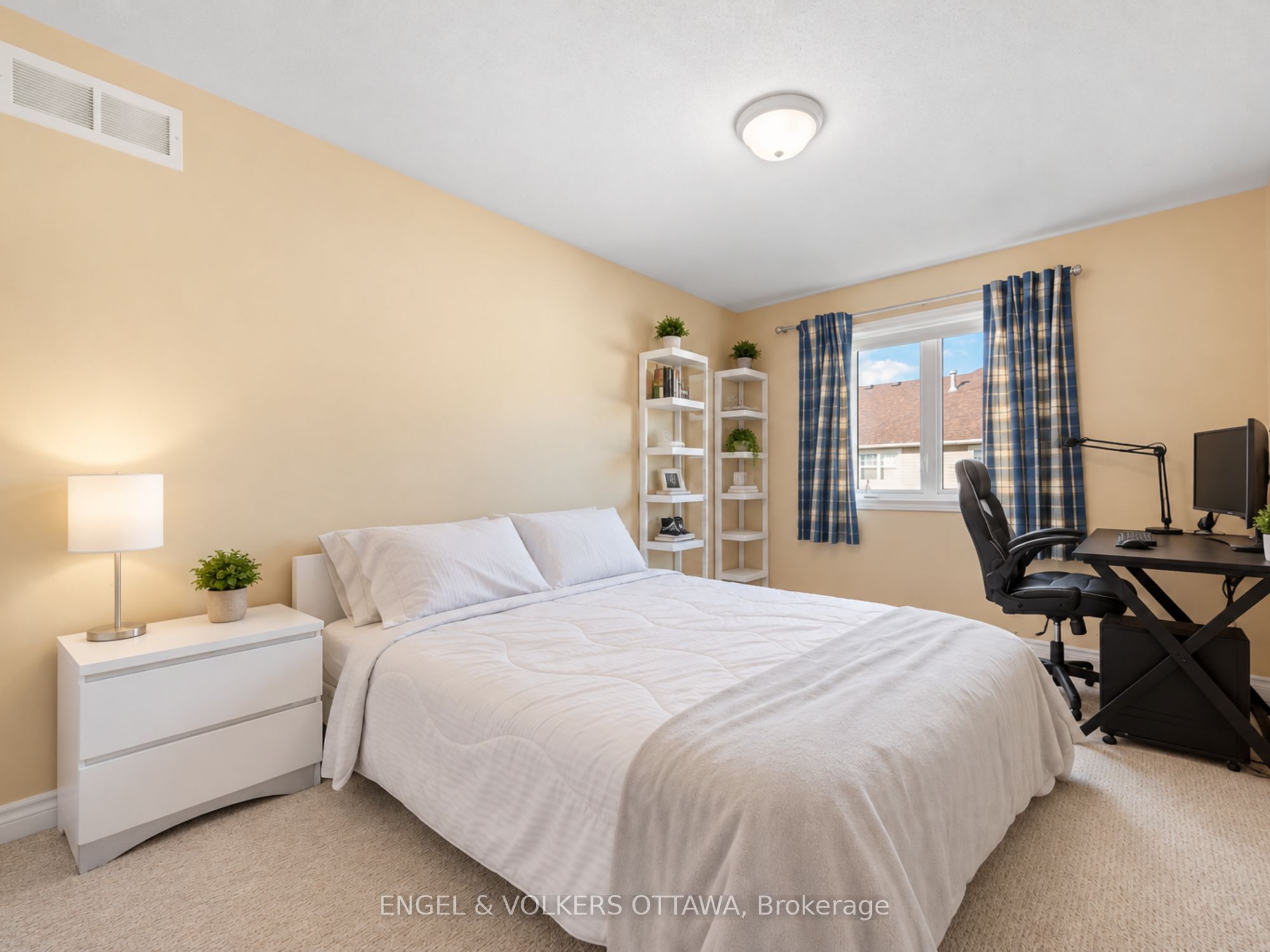 5 Valencia Street Property Photo 32