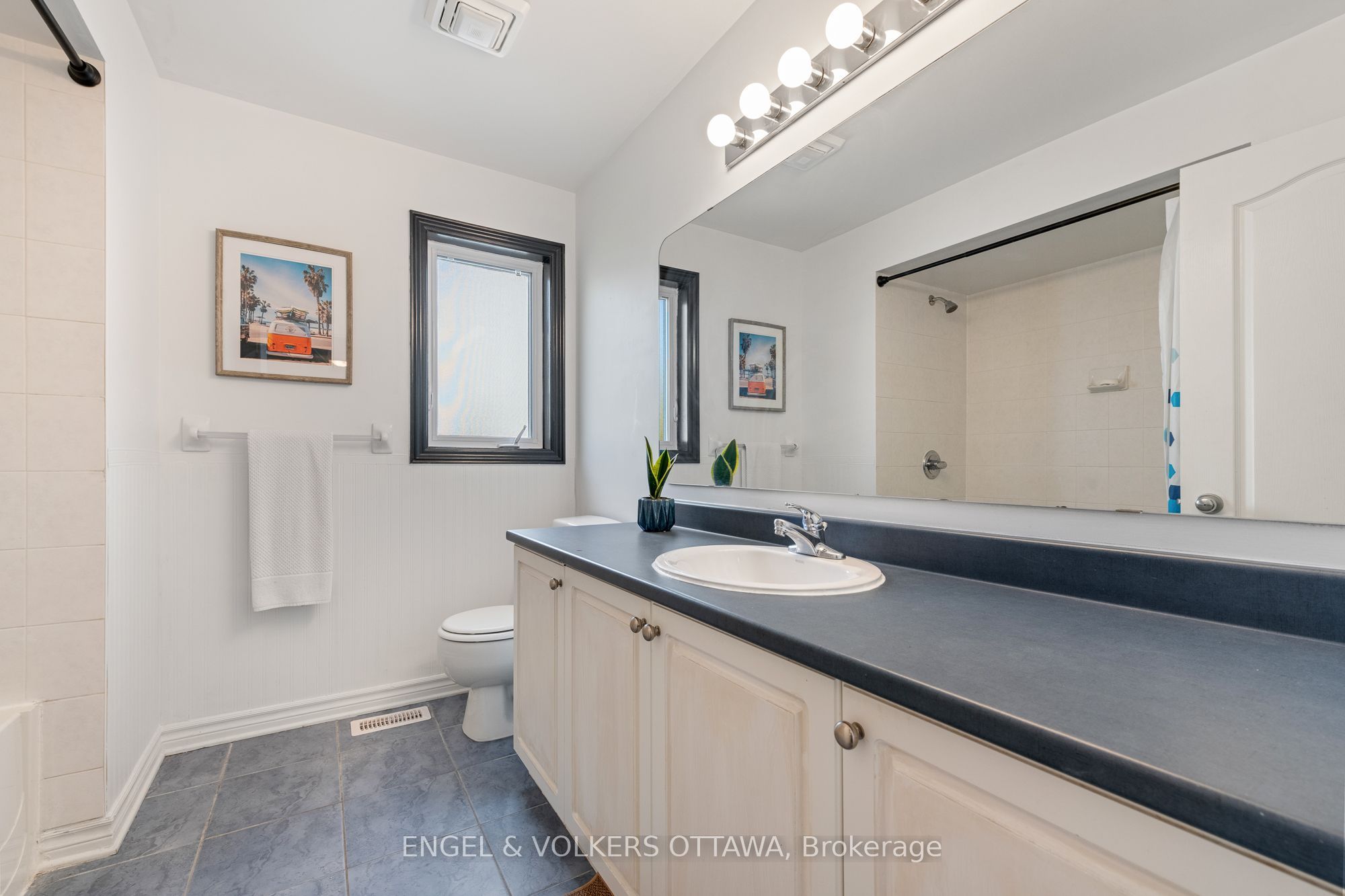 5 Valencia Street Property Photo 33