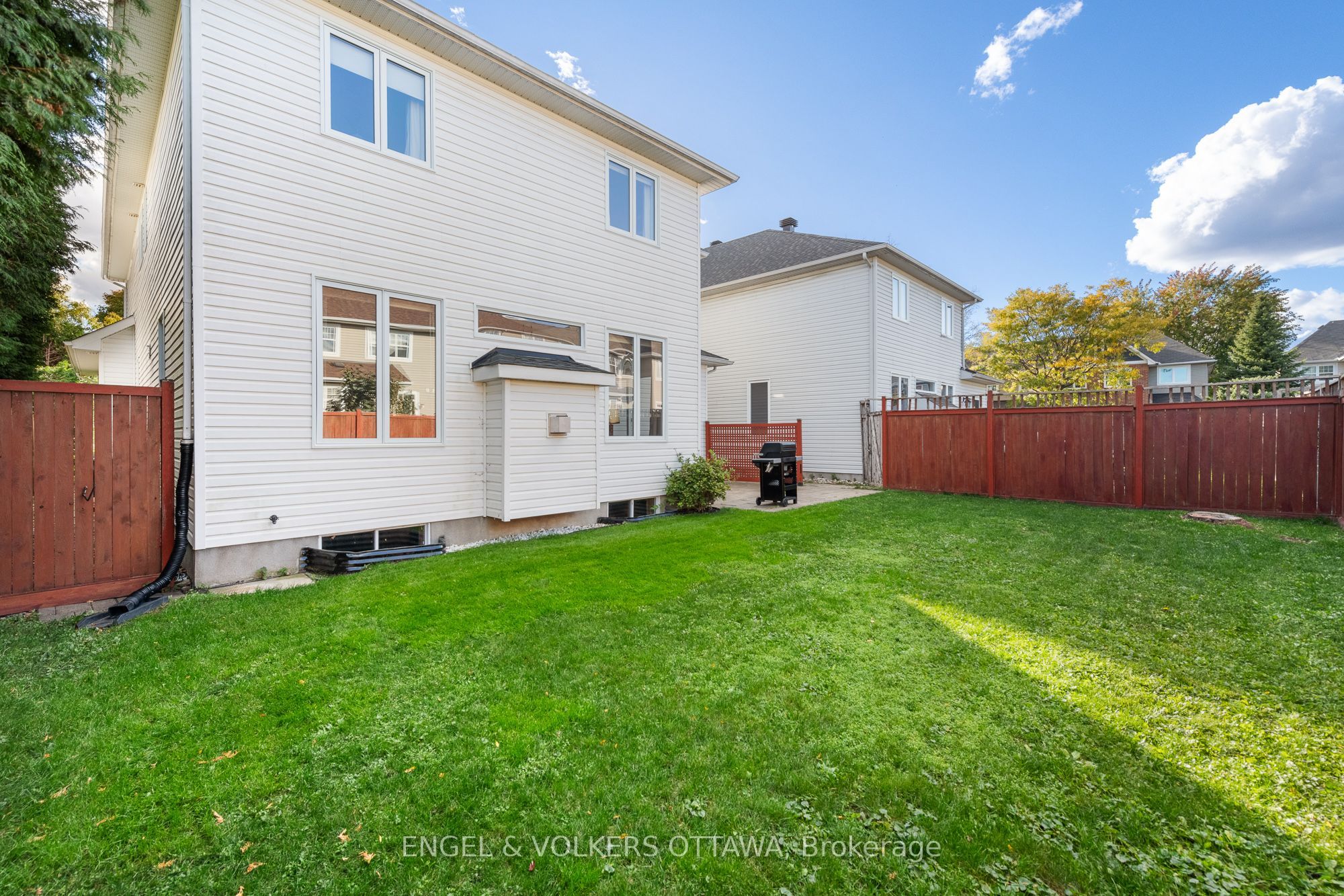 5 Valencia Street Property Photo 36