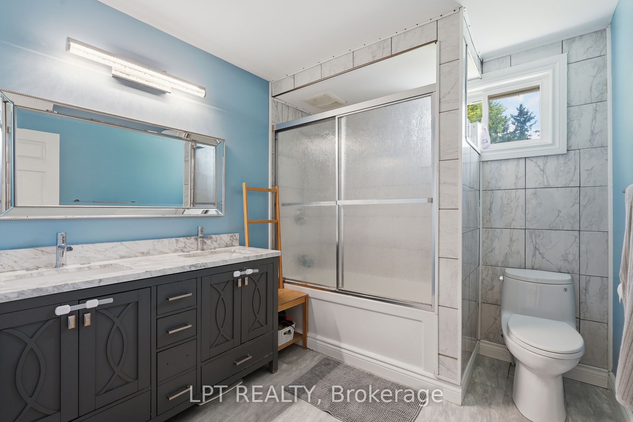1467 Meadow Road N Property Photo 16