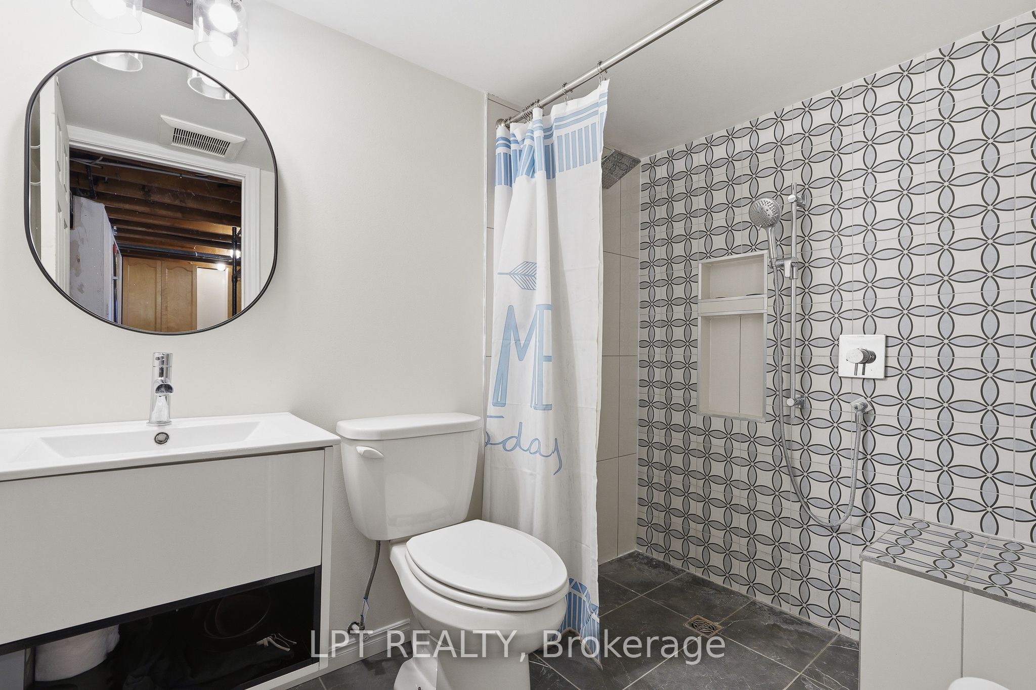 1467 Meadow Road N Property Photo 24