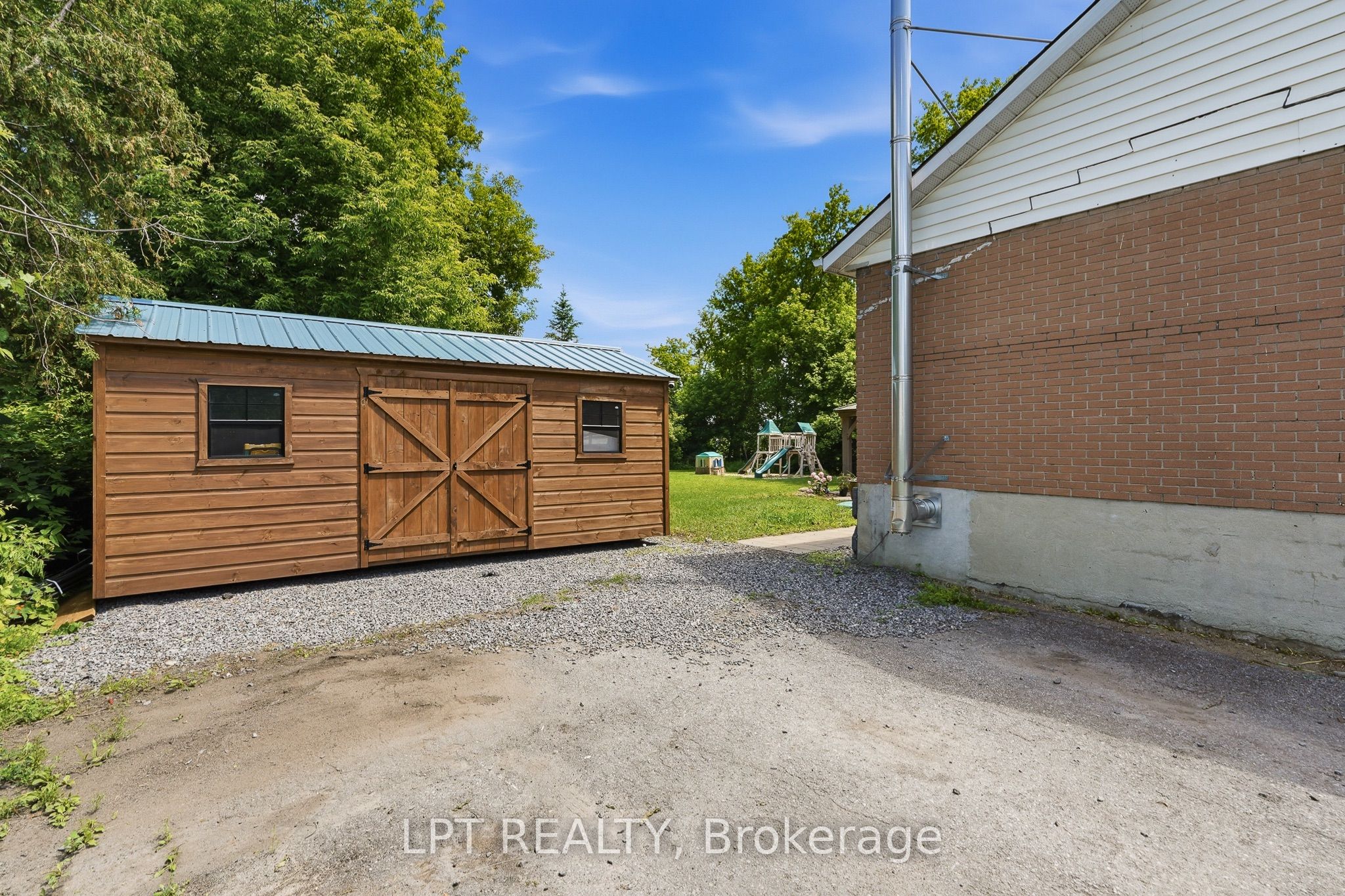 1467 Meadow Road N Property Photo 30