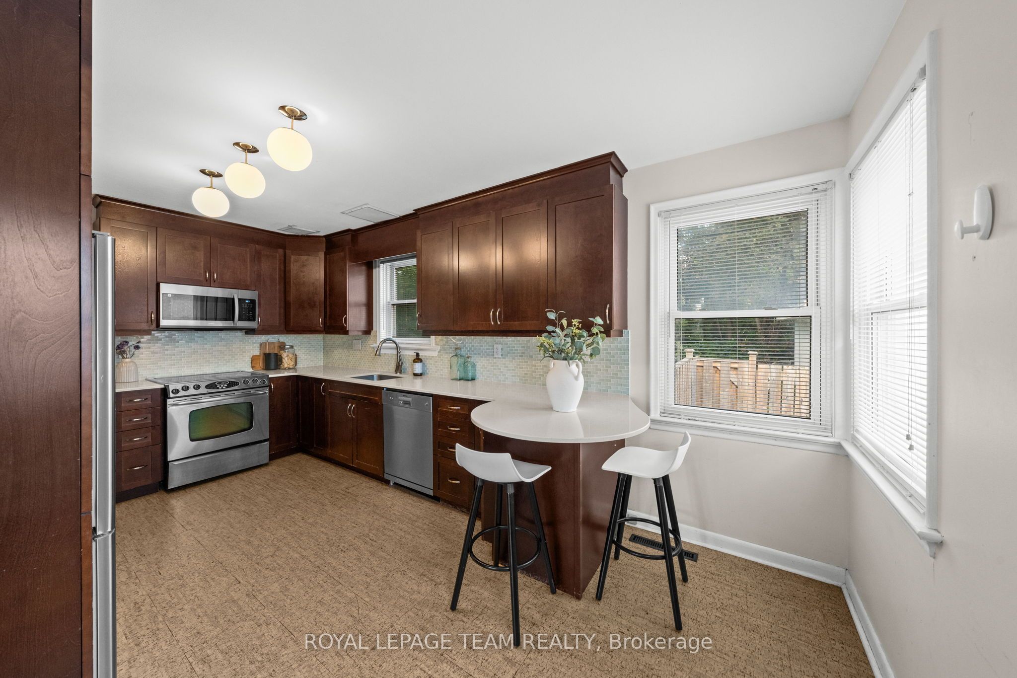 873 Smyth Road Property Photo 11