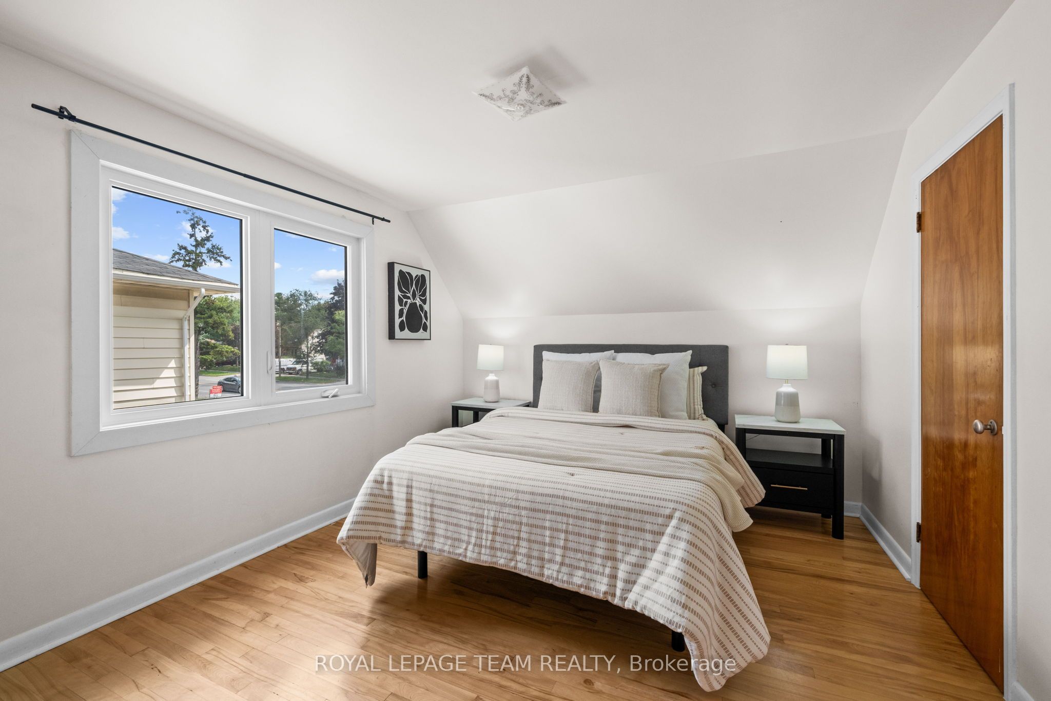 873 Smyth Road Property Photo 30