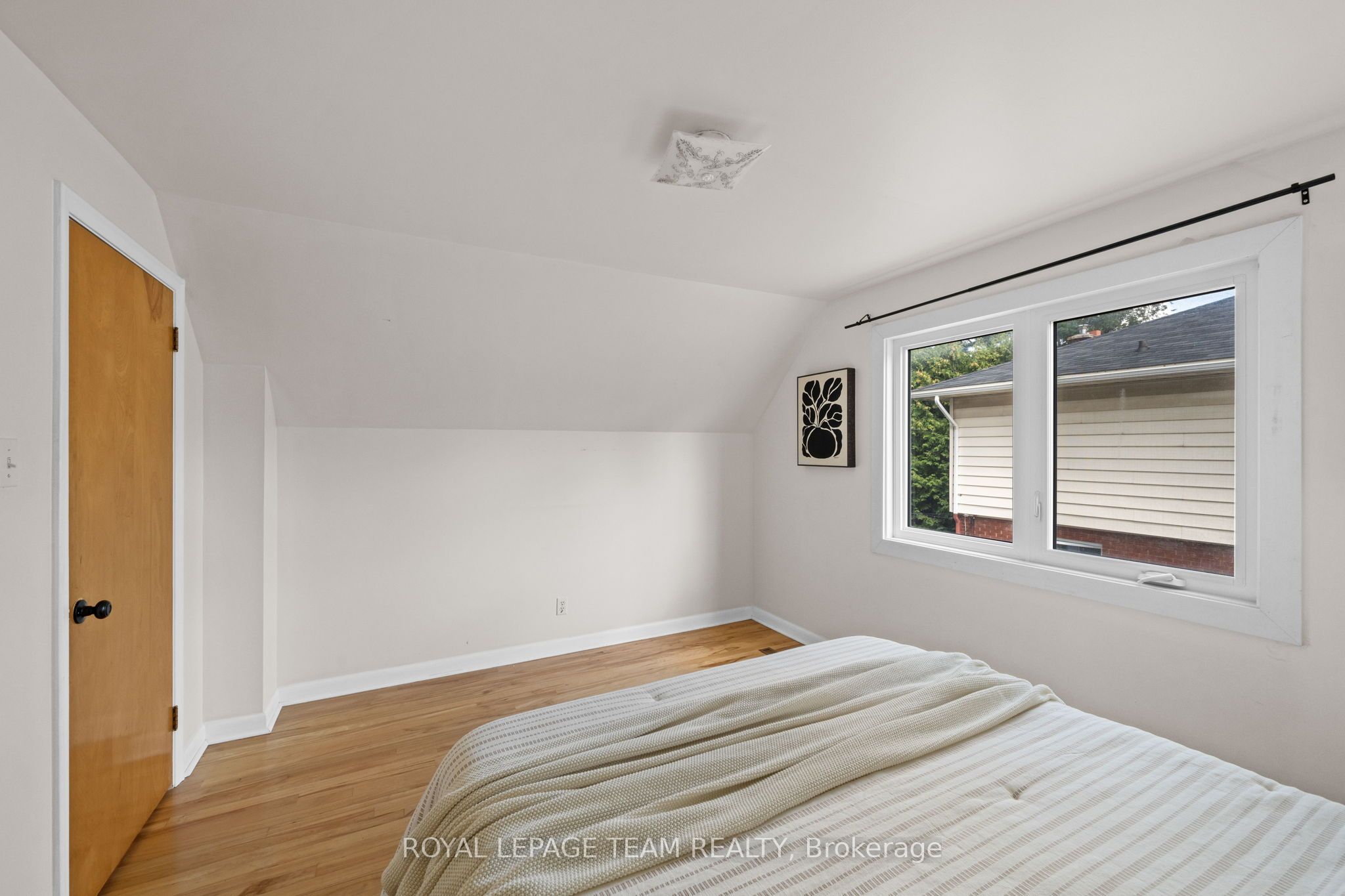 873 Smyth Road Property Photo 37