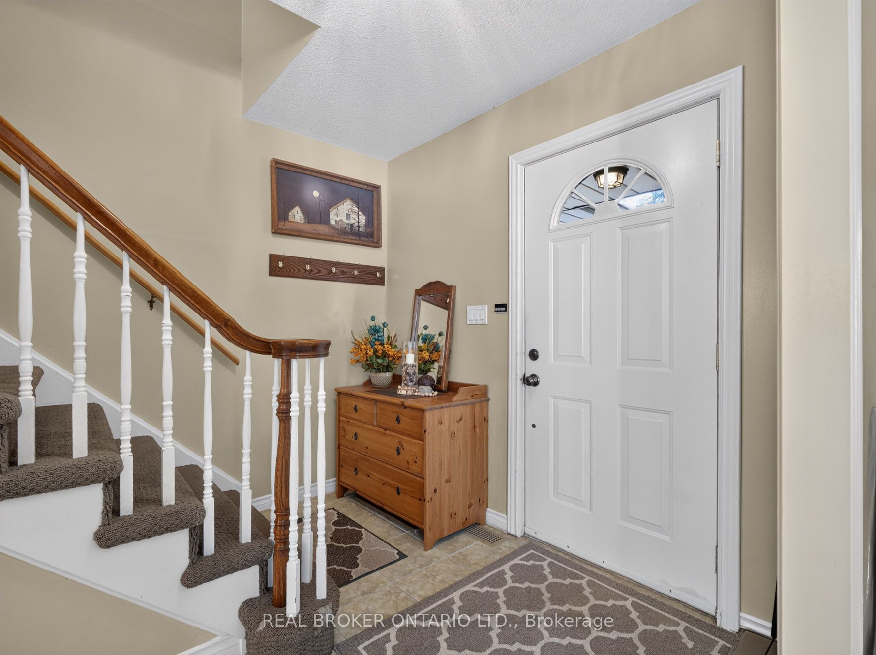 133 Leaside Drive Property Photo 5